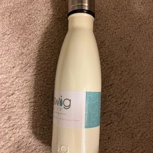 SWIG off white canteen bottle with top